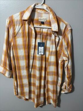 Universal Thread White and Mustard Plaid Button-Down Shirt